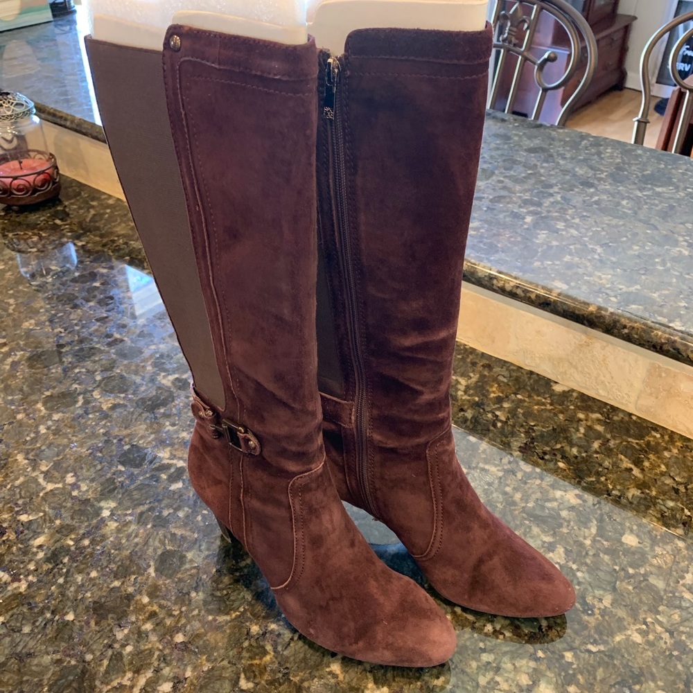 Anne Klein “Gallagher” wide calf boots, size 9.5, 3” heel